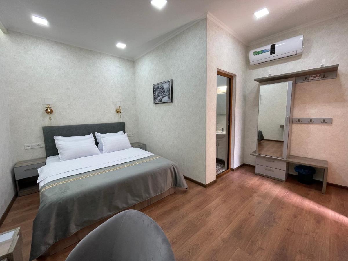 Registon Saroy Hotel ซามาร์คันด์ ภายนอก รูปภาพ