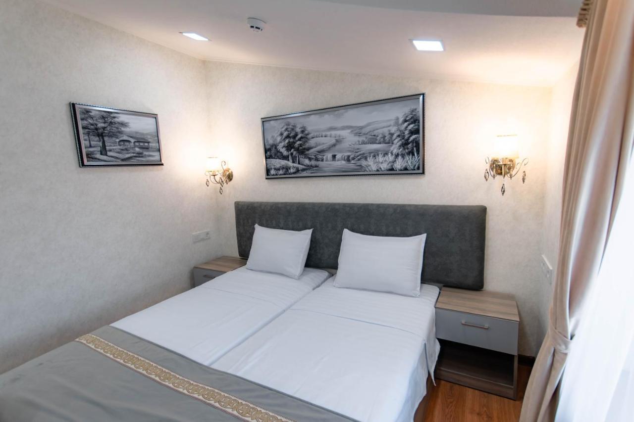 Registon Saroy Hotel ซามาร์คันด์ ภายนอก รูปภาพ