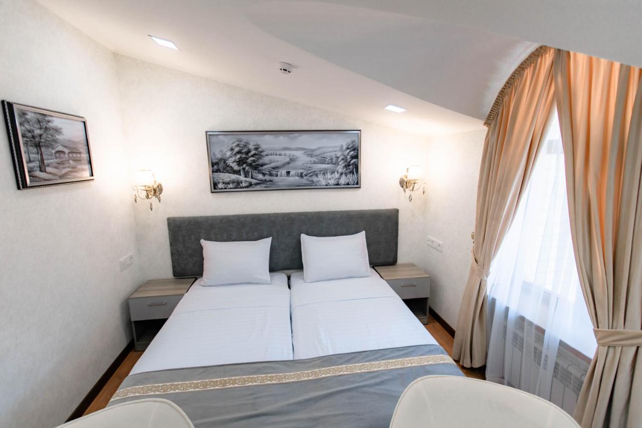 Registon Saroy Hotel ซามาร์คันด์ ภายนอก รูปภาพ